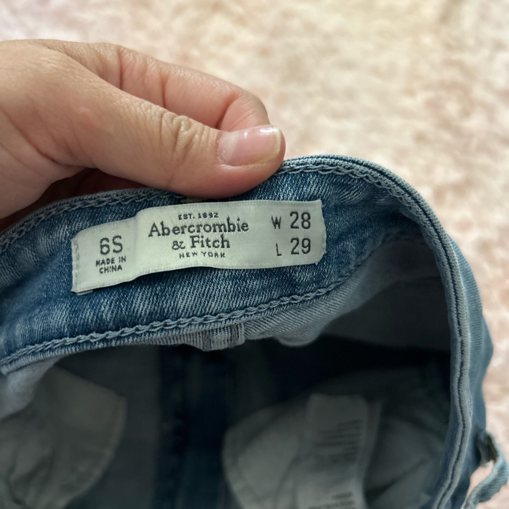 Abercrombie & Fitch High-Waisted